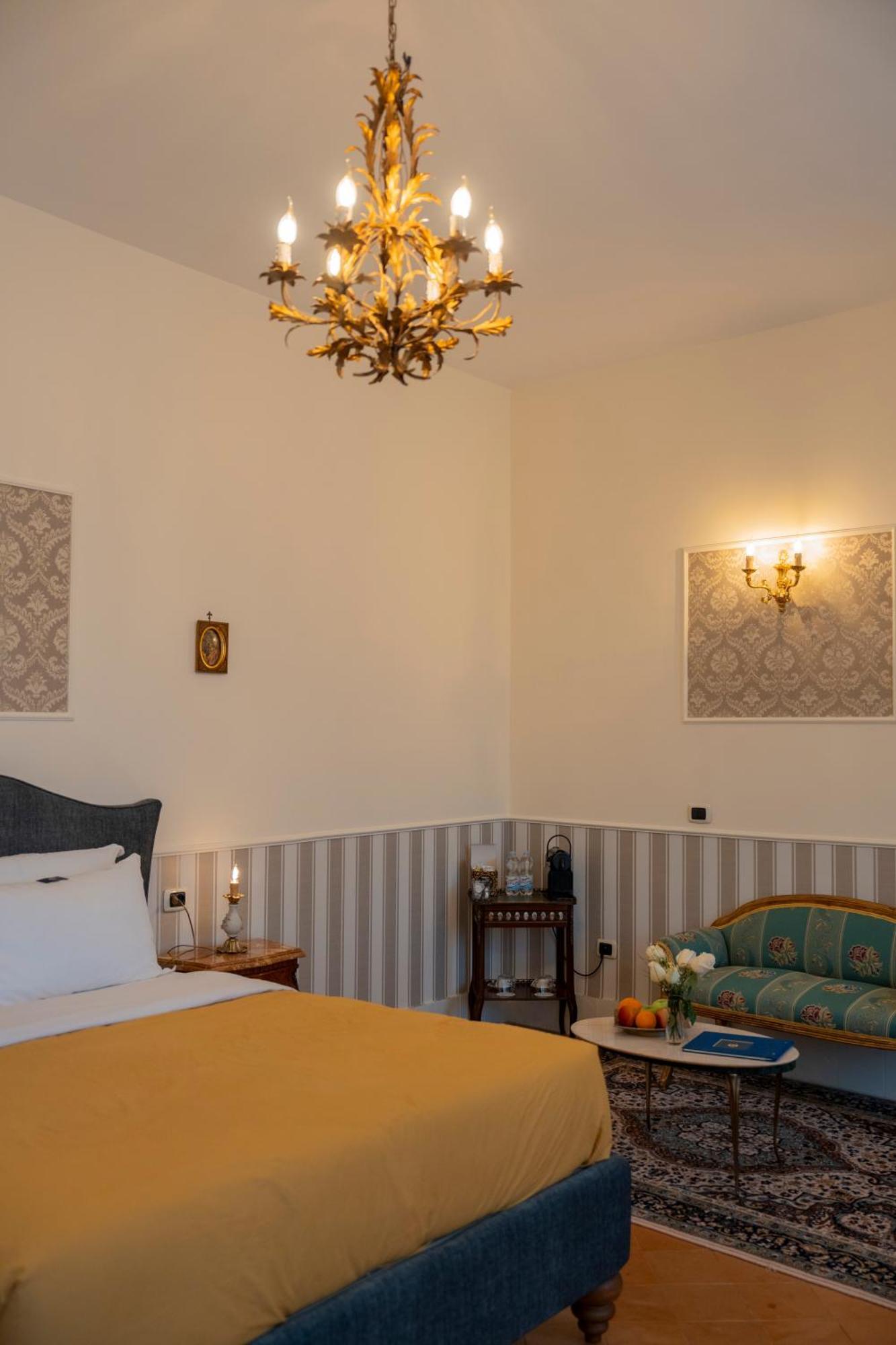 Casa Santangelo Suites サレルノ エクステリア 写真