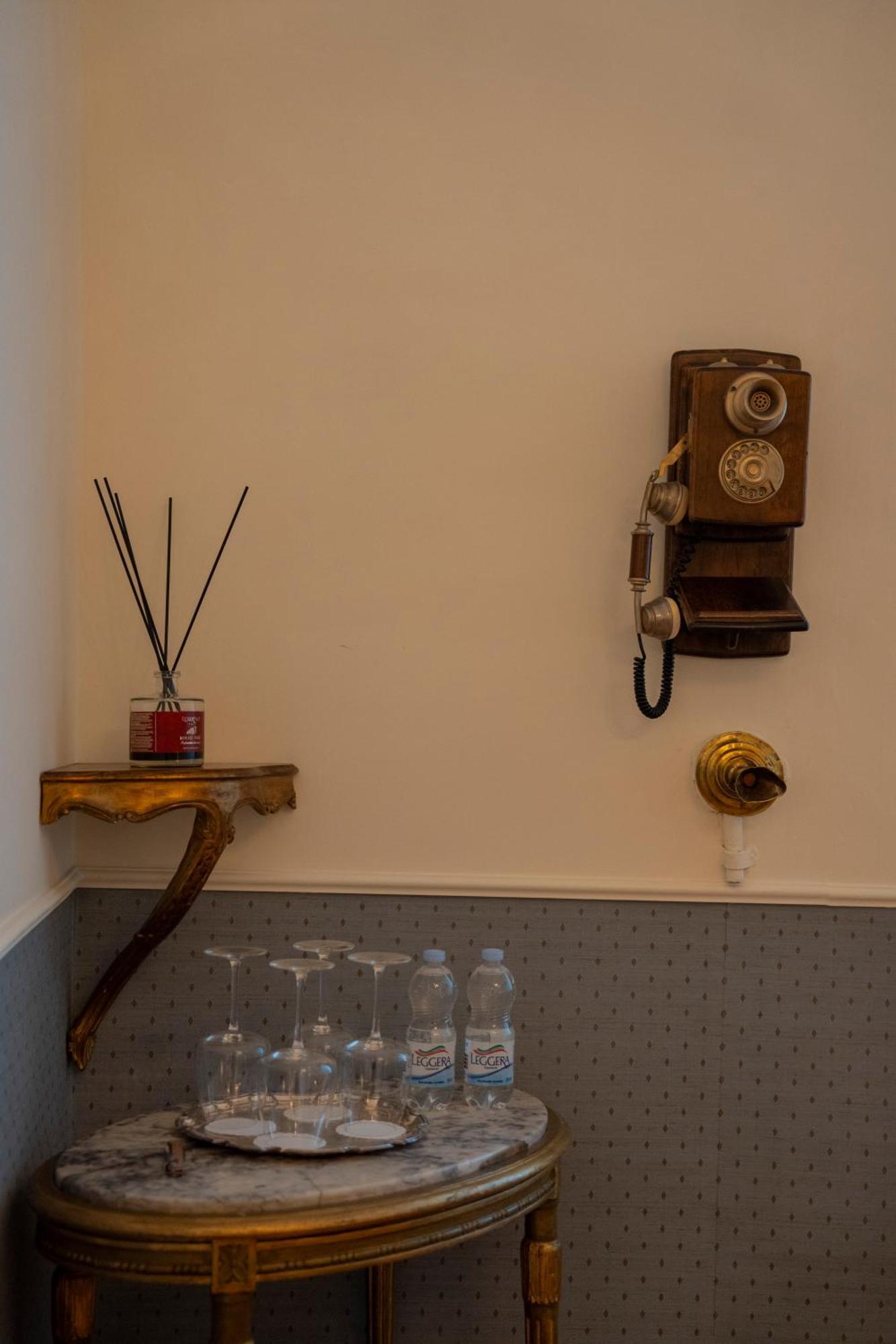 Casa Santangelo Suites サレルノ エクステリア 写真